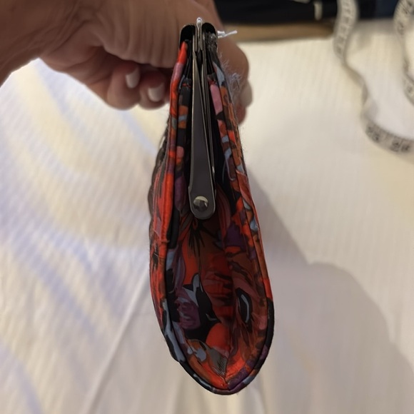 DUNE BRAND RED BLACK FLORAL SATIN CLITCH WITH BLING ADORNMENT SNAP CLOSURE - Picture 6 of 12